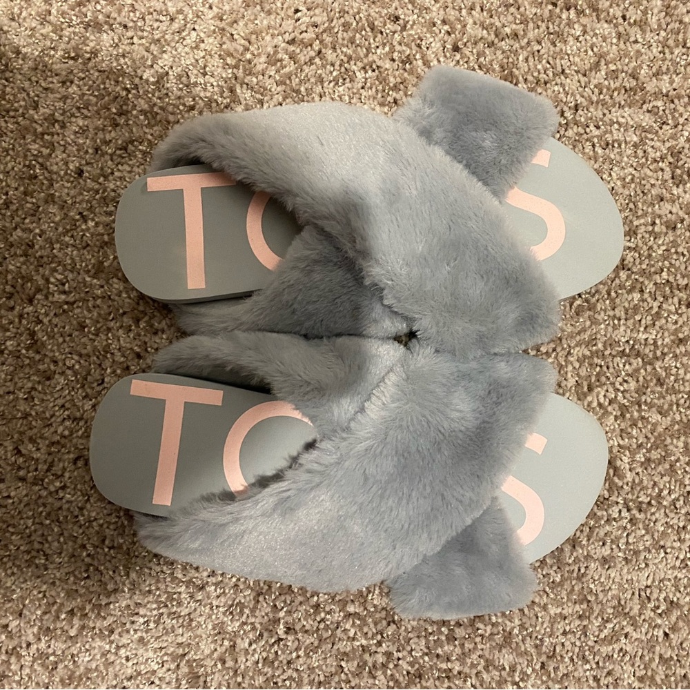 Toms house sandals